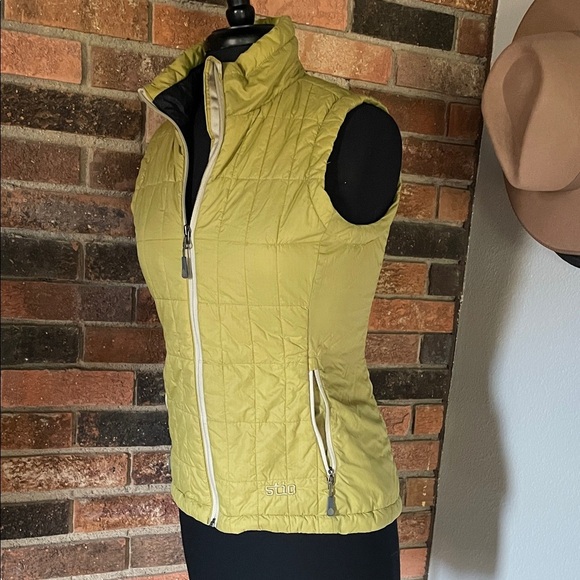 Stio Azura Insulated Mustard Women's Vest - Picture 5 of 8